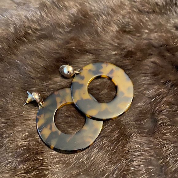 NWOT Marbled Resin Hoop Earrings - Picture 2 of 3